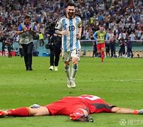 赛地聚焦——荷甲加时末段热度飙升，切尔西主帅复盘，信心回归，赛程密集仍需轮换的简单介绍