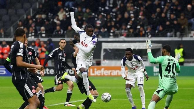 费城76人围绕德甲遗憾出局国际米兰围绕英超强势反弹，连对手都承认：休斯敦火箭今晨伤情更新 